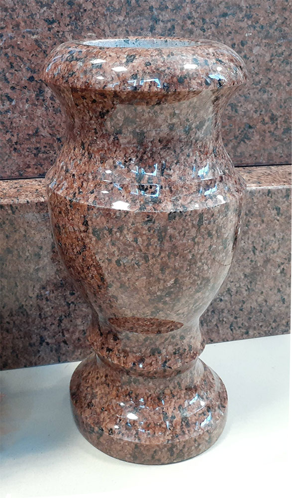 Гранитная ваза